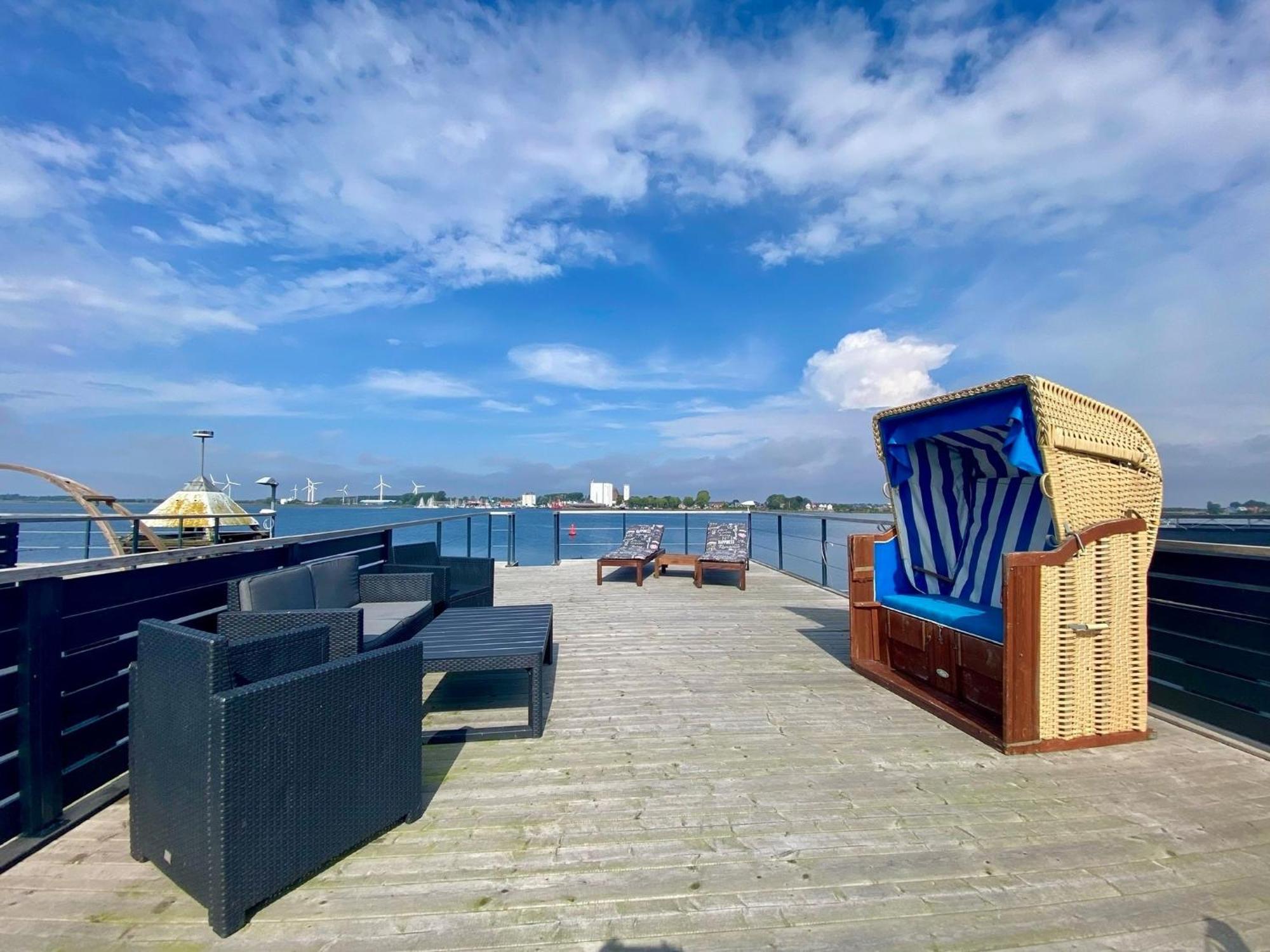 Hausboot Annis Mehrblick * Fehmarn